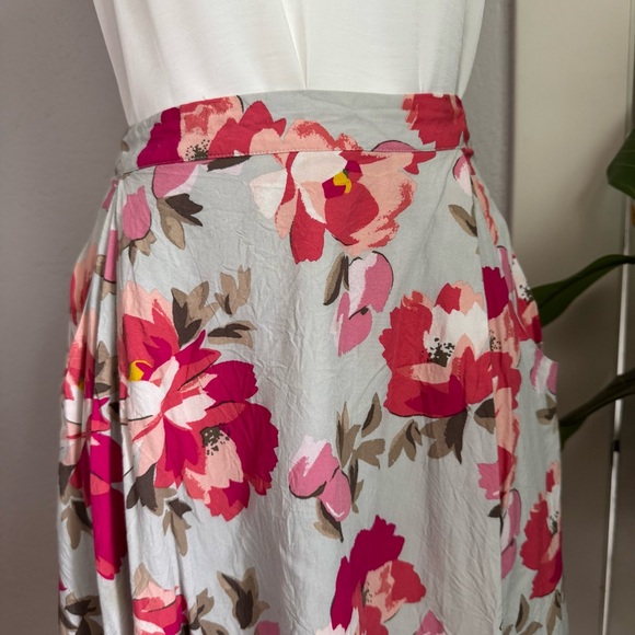 Old Navy Pink Red Pleated Skater Mini Skirt with Pockets - Picture 2 of 9